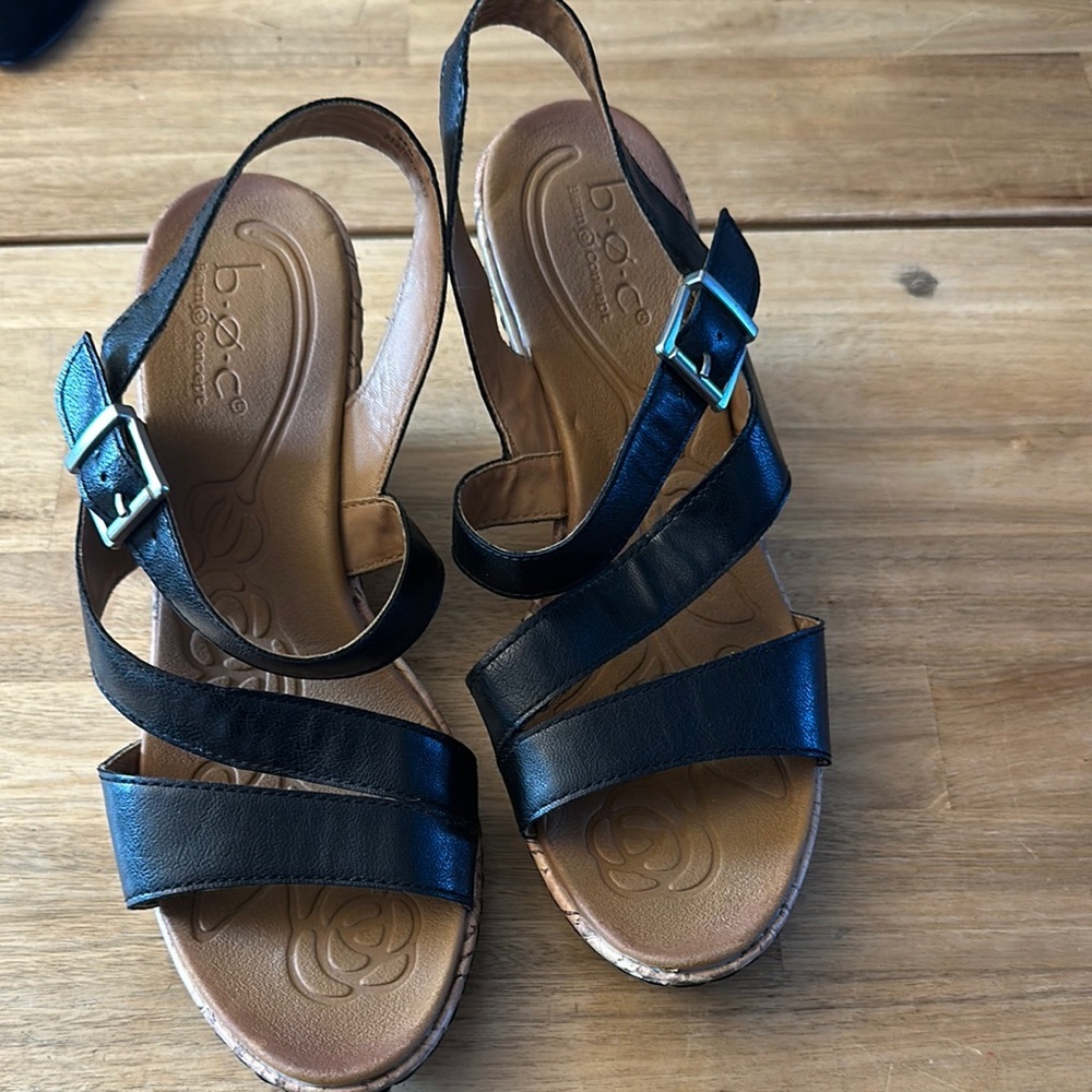 BOC ⭐️SHIRRA WEDGE SANDALS - Picture 2 of 8